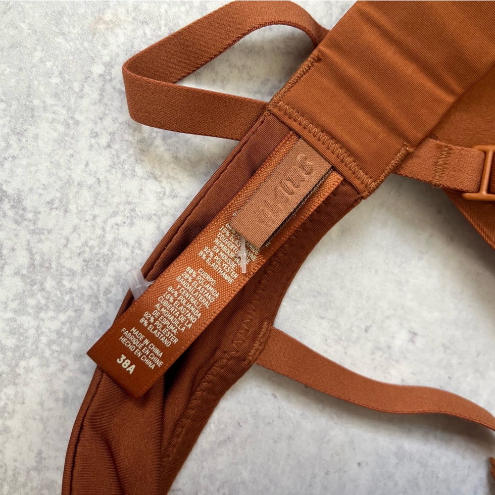 SKIMS Rust Triangle Bra - Picture 3 of 4